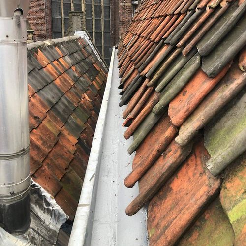 Oude dakgoot weer helemaal nieuw Dakgoot in Didam reparatie